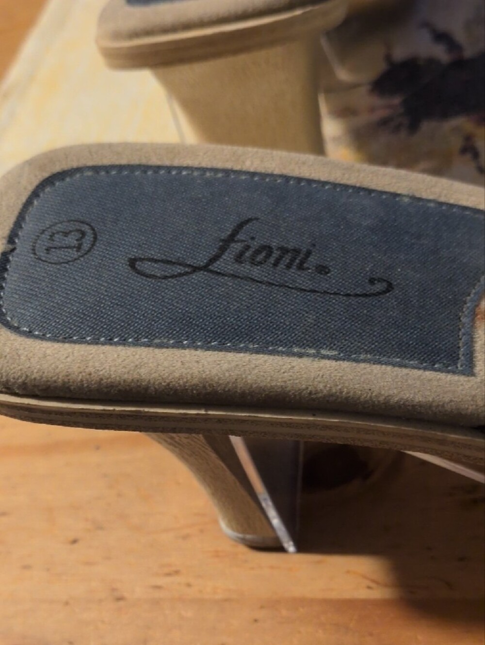 FIONI Clothing Gray Strappy Square-Toe Slide Sandals - Picture 4 of 4